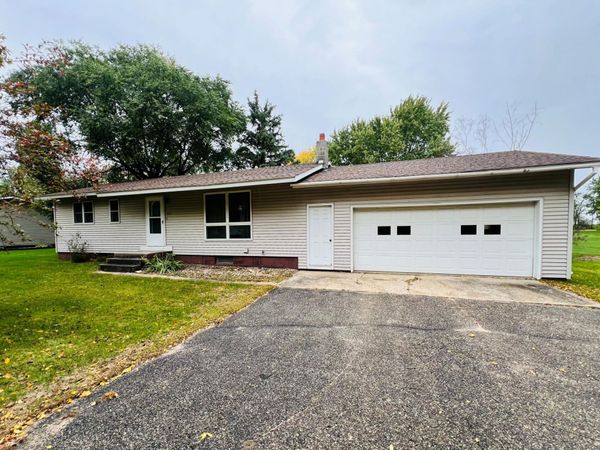 422 E Oak Street , Parkers Prairie, MN 56361