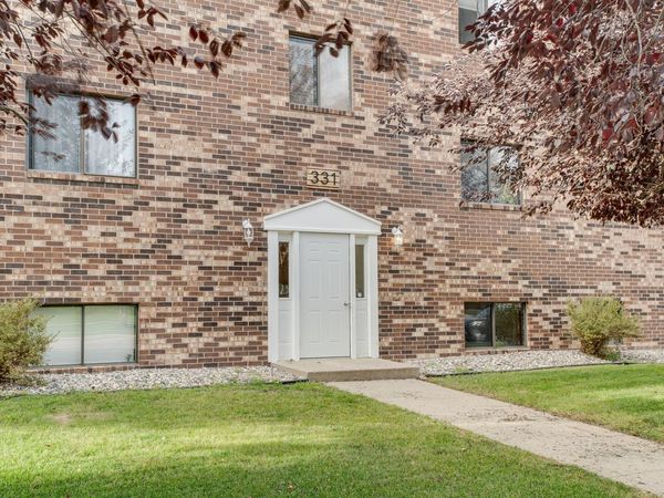 331 Prairiewood Circle S, Unit 104, Fargo, ND 58103
