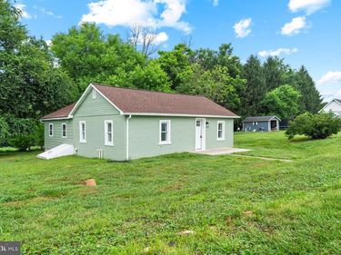 284 ELLICOTT ROAD, AVONDALE, PA 19311