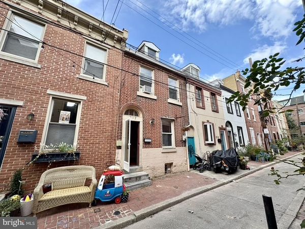 912 S FAIRHILL STREET, PHILADELPHIA, PA 19147