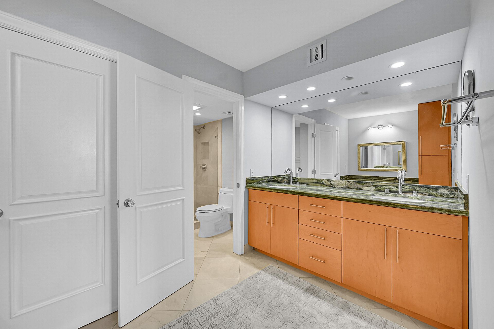 800 E Camino Real, Unit 305, Boca Raton, FL 33432 Photo