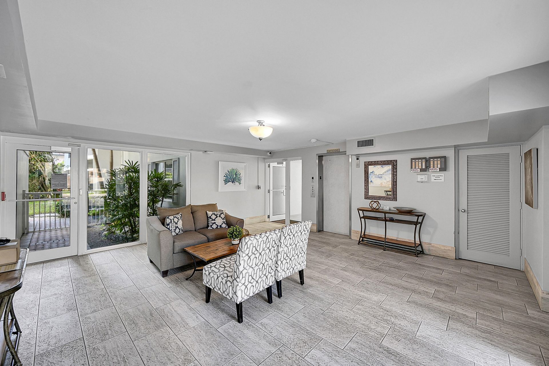 800 E Camino Real, Unit 305, Boca Raton, FL 33432 Photo