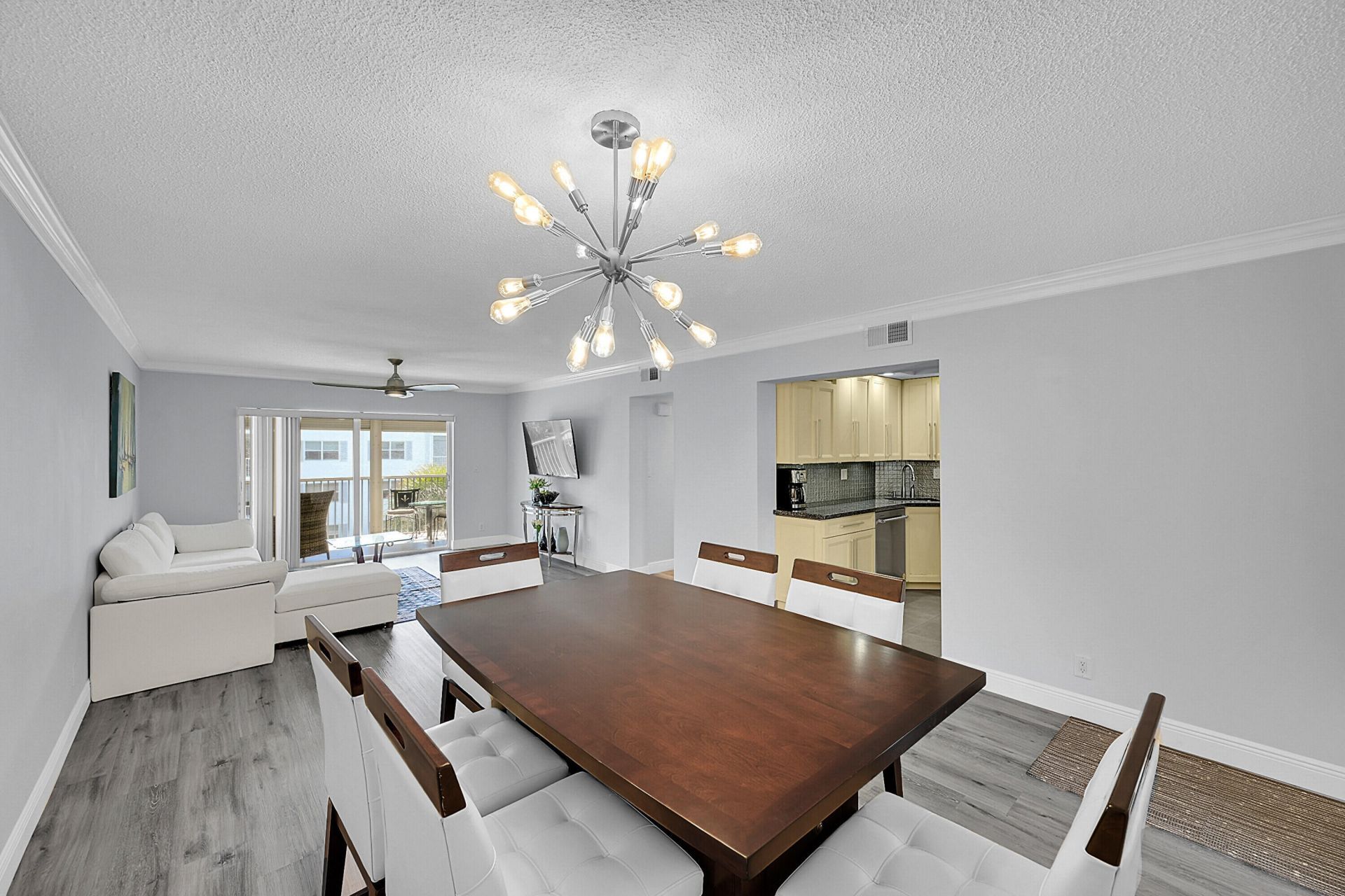 800 E Camino Real, Unit 305, Boca Raton, FL 33432 Photo