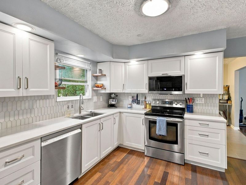 3672 Wango Court, Columbus, OH 43221 Photo 10