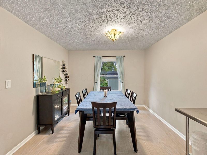 3672 Wango Court, Columbus, OH 43221 Photo 6