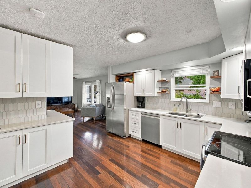 3672 Wango Court, Columbus, OH 43221 Photo 8