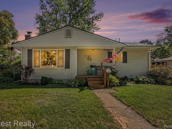 5425 Military Avenue, Brighton Township, Mi 48116