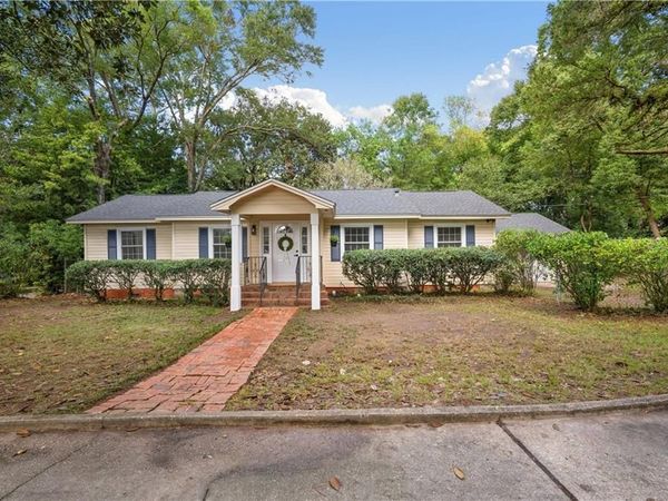 2904 Cottage Hill Road, Mobile, AL 36606