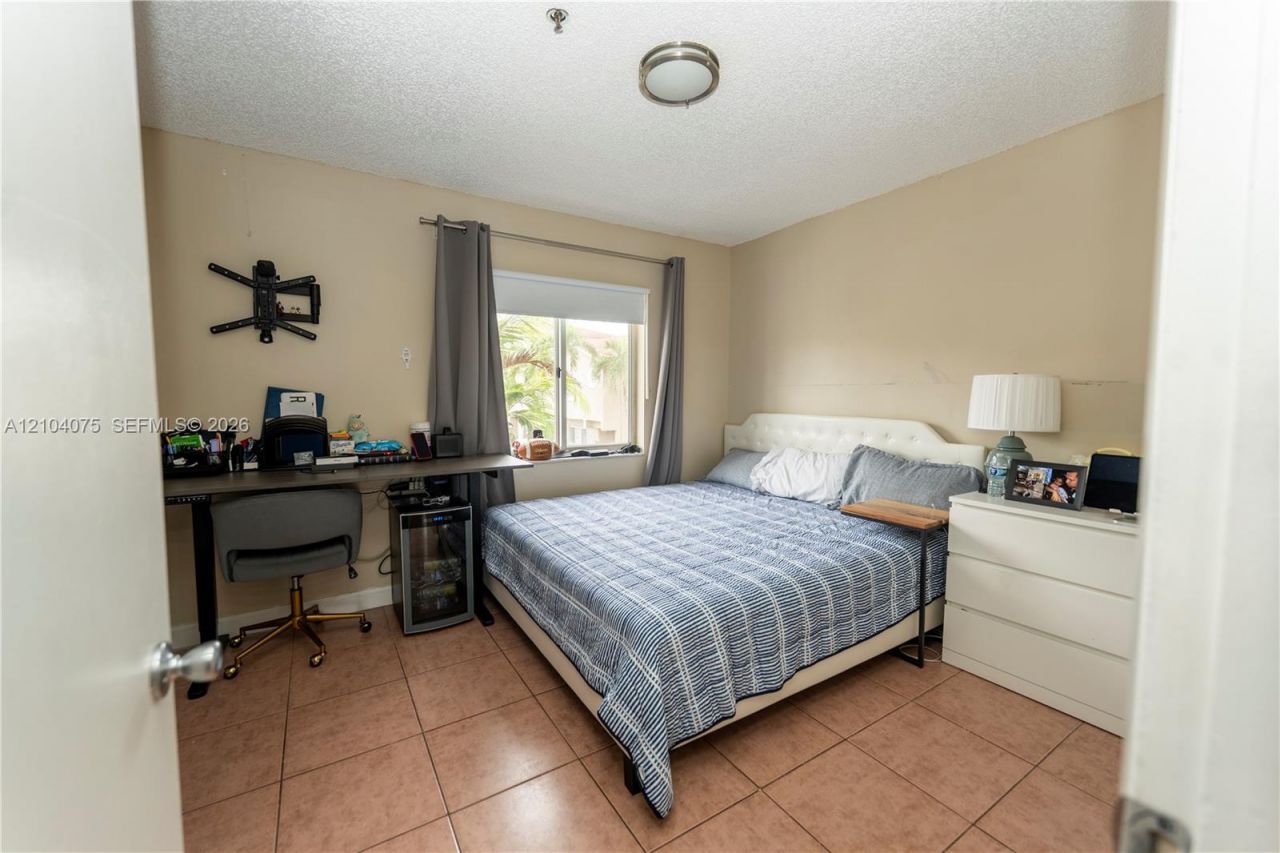 158 Riviera Cir , Unit 19-3, Weston, FL 33326 Photo