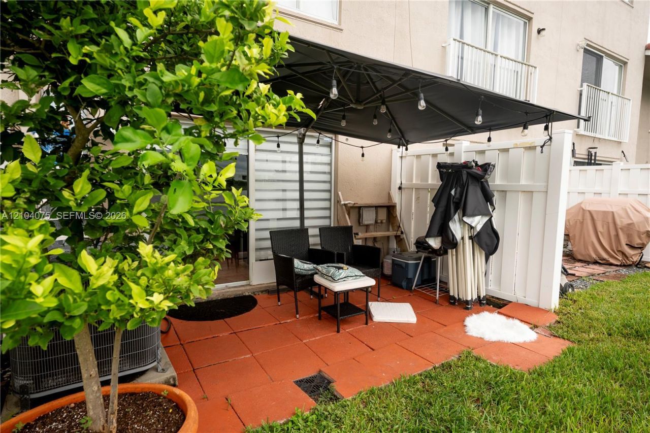 158 Riviera Cir , Unit 19-3, Weston, FL 33326 Photo