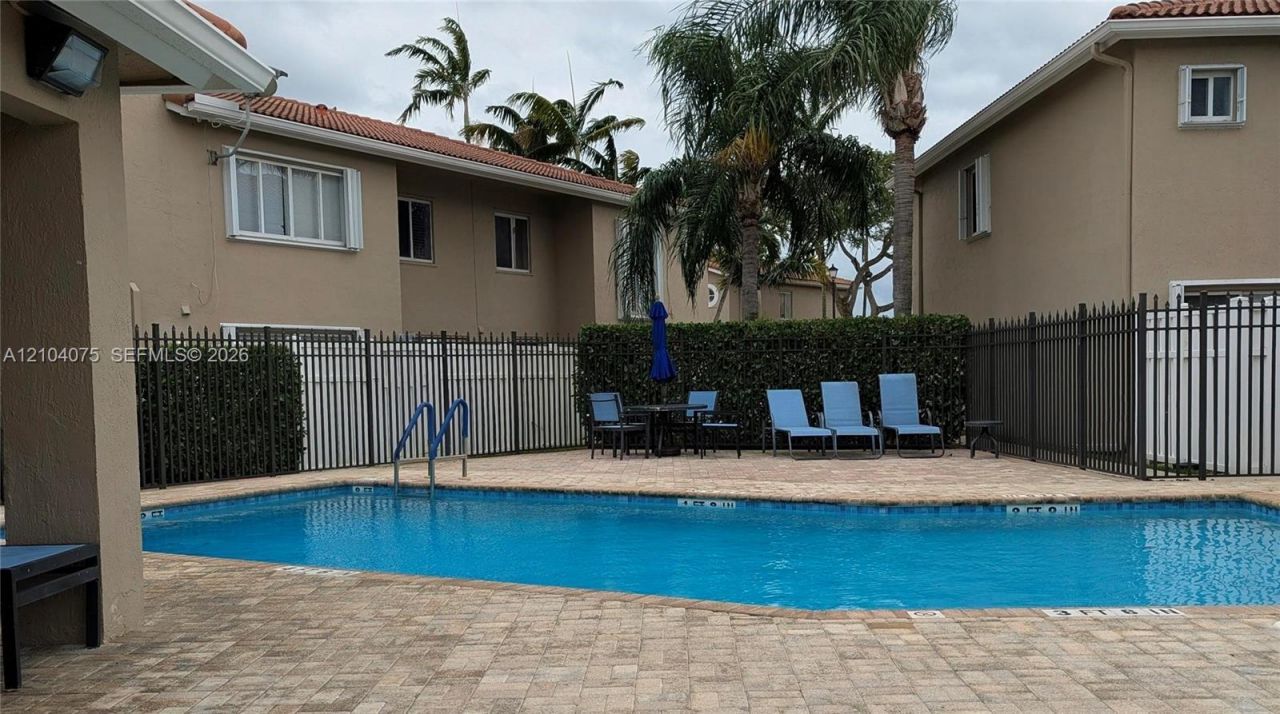 158 Riviera Cir , Unit 19-3, Weston, FL 33326 Photo