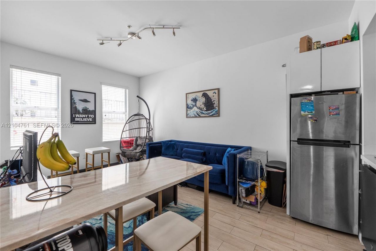 1611 Meridian Ave , Unit 304, Miami Beach, FL 33139 Photo
