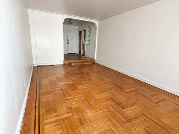 2160 Bronx Park Park , Unit 3B, Bronx, NY 10462
