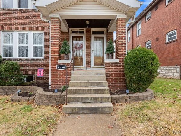 4954 Bancroft Avenue, St Louis, MO 63109