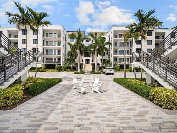 1111 Central AVE , Unit 217, OTHER, FL 34102