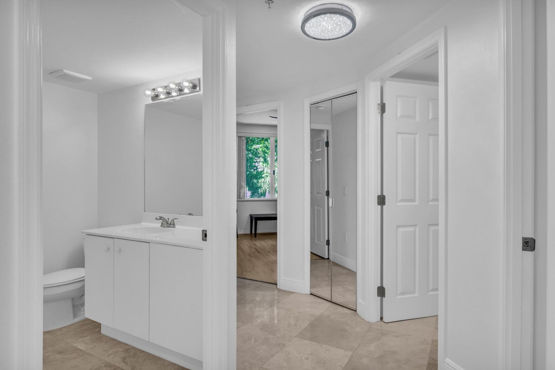 2880 NE 14th St Causeway, Unit 213, Pompano Beach, FL 33062 Photo
