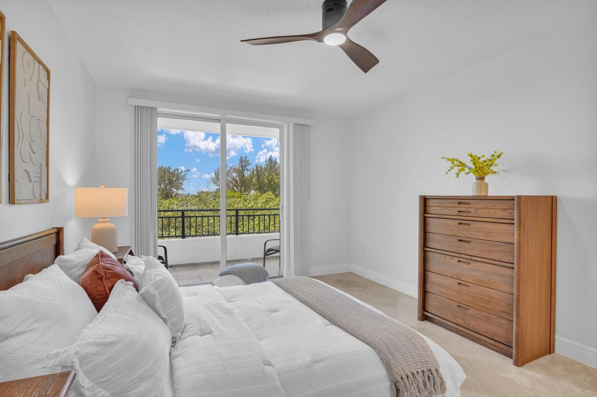 2880 NE 14th St Causeway, Unit 213, Pompano Beach, FL 33062 Photo