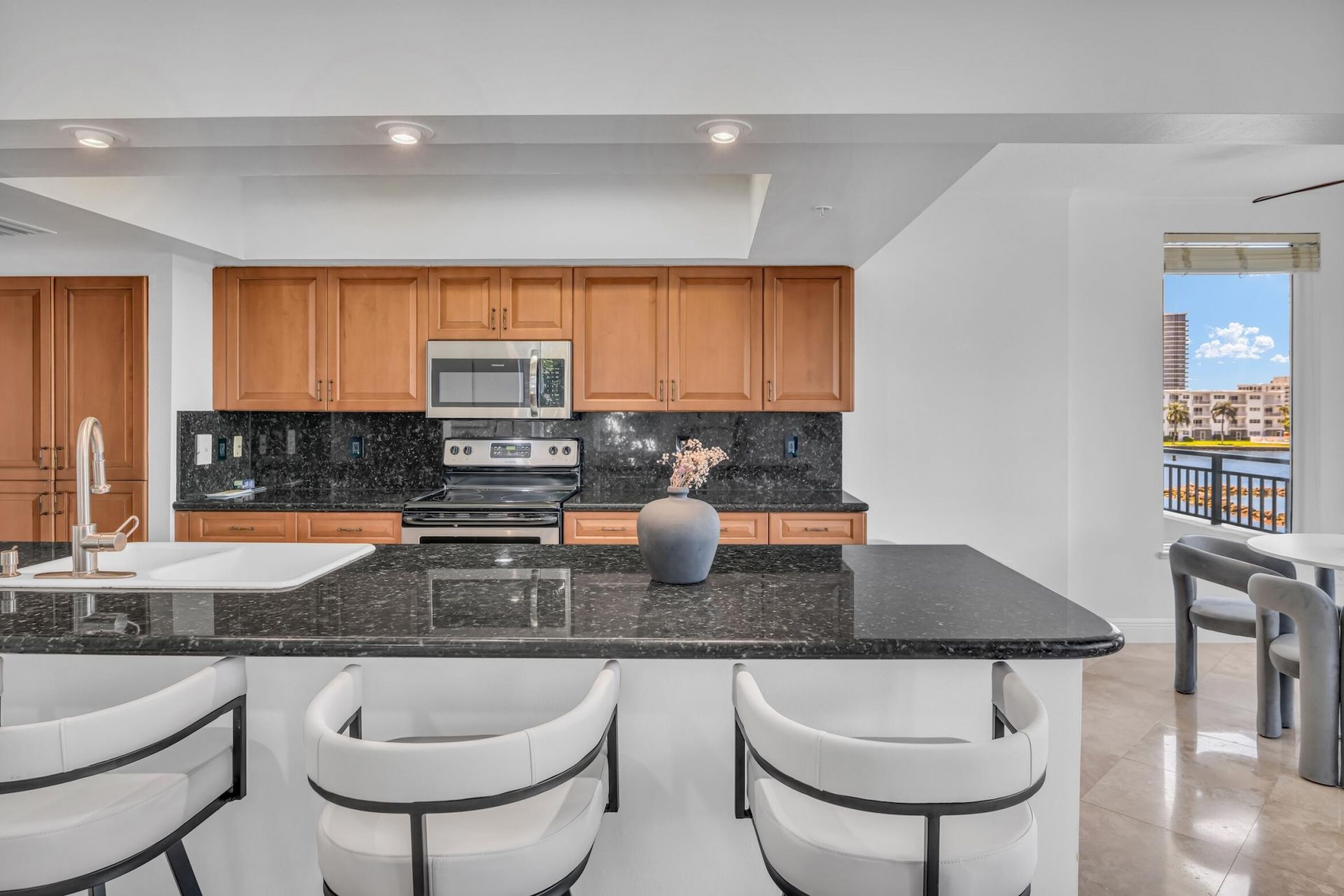 2880 NE 14th St Causeway, Unit 213, Pompano Beach, FL 33062 Photo