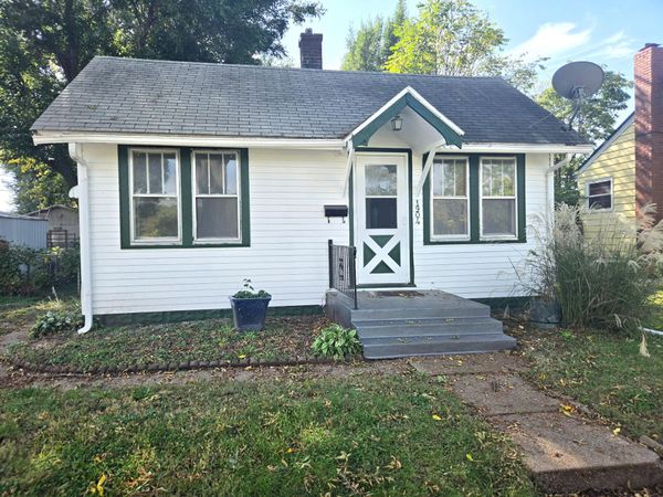 1904 STERNEMAN, Muscatine, IA 52761