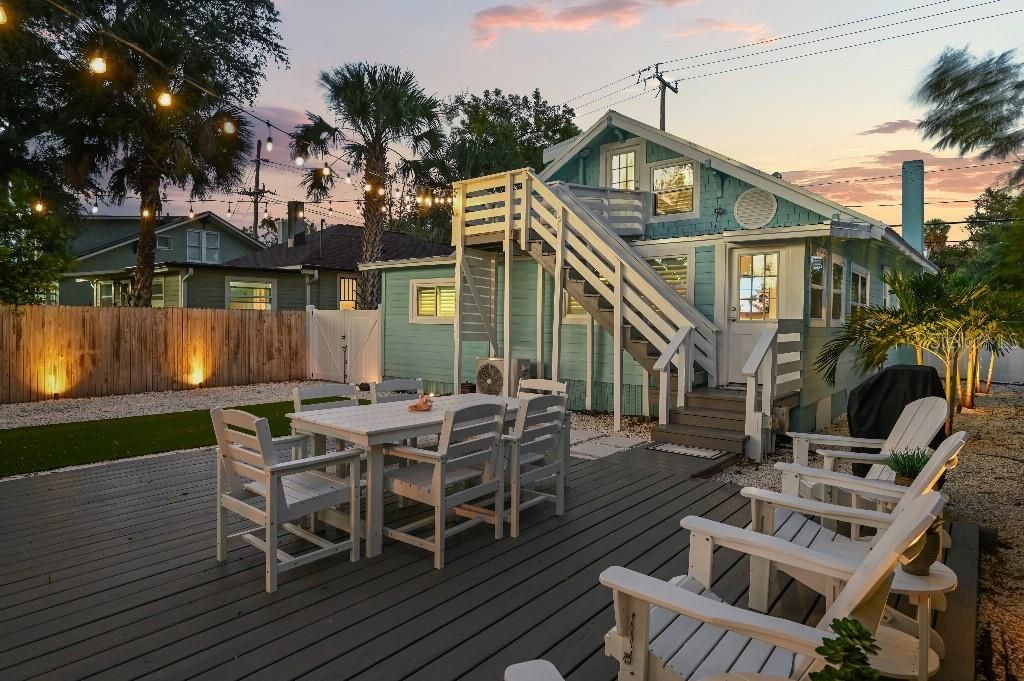402 N Orange Street, New Smyrna Beach, FL 32168 Photo