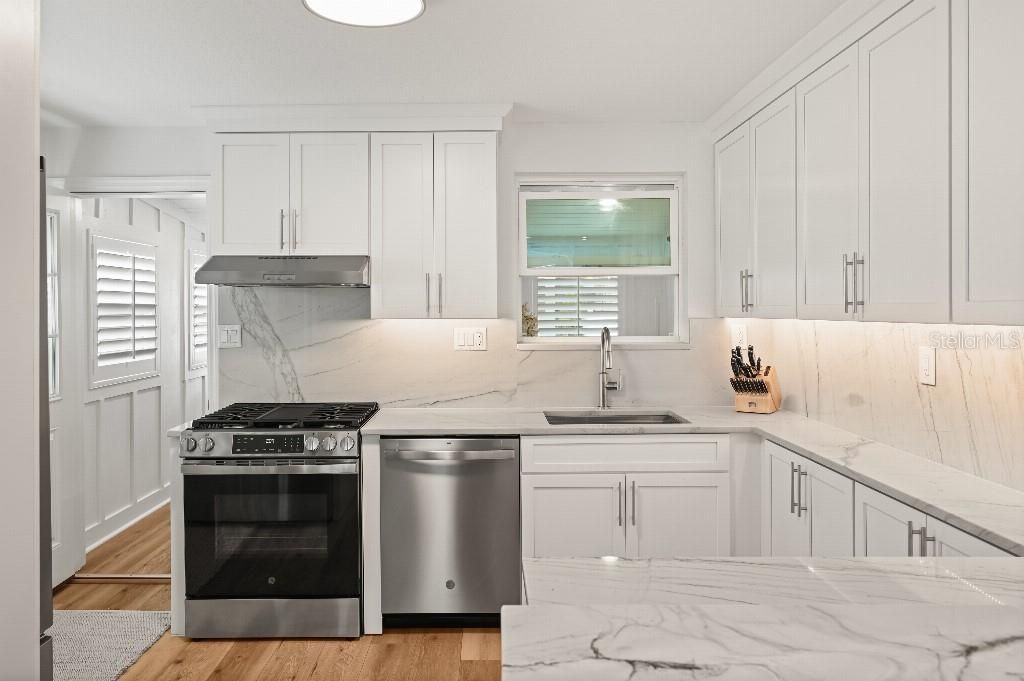 402 N Orange Street, New Smyrna Beach, FL 32168 Photo