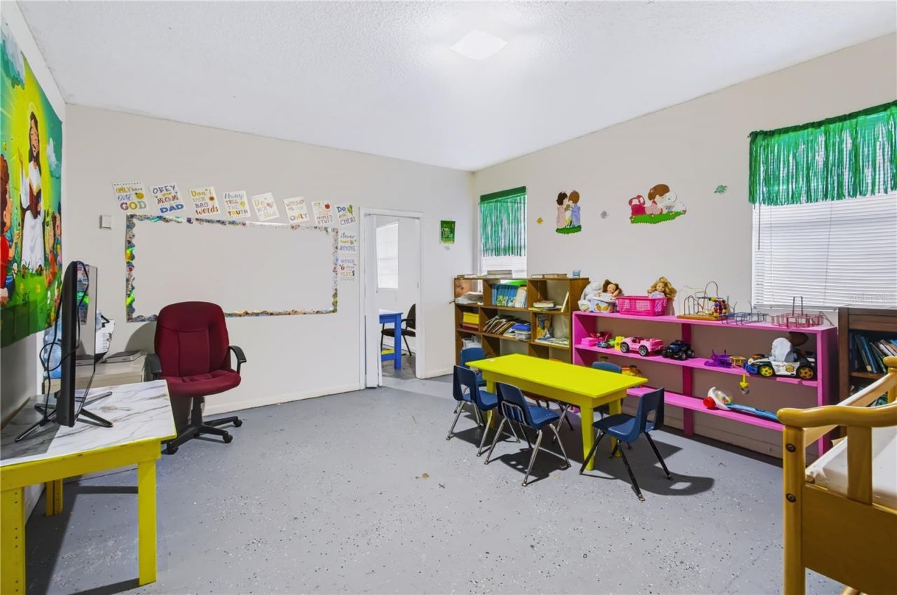 6600 Hoffner Avenue, Orlando, FL 32822 Photo