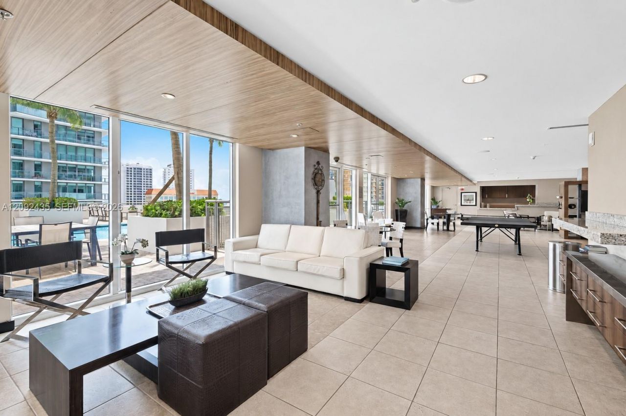 60 SW 13th St , Unit 4002, Miami, FL 33130 Photo