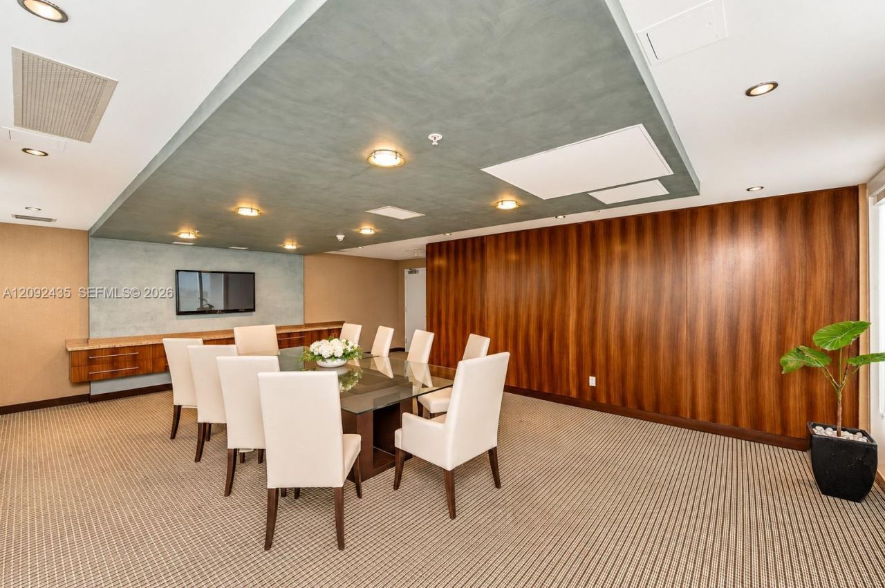 60 SW 13th St , Unit 4002, Miami, FL 33130 Photo