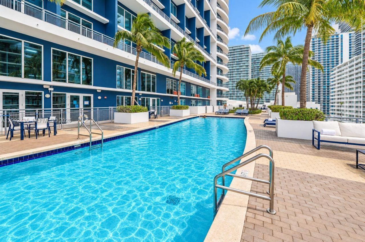 60 SW 13th St , Unit 4002, Miami, FL 33130 Photo