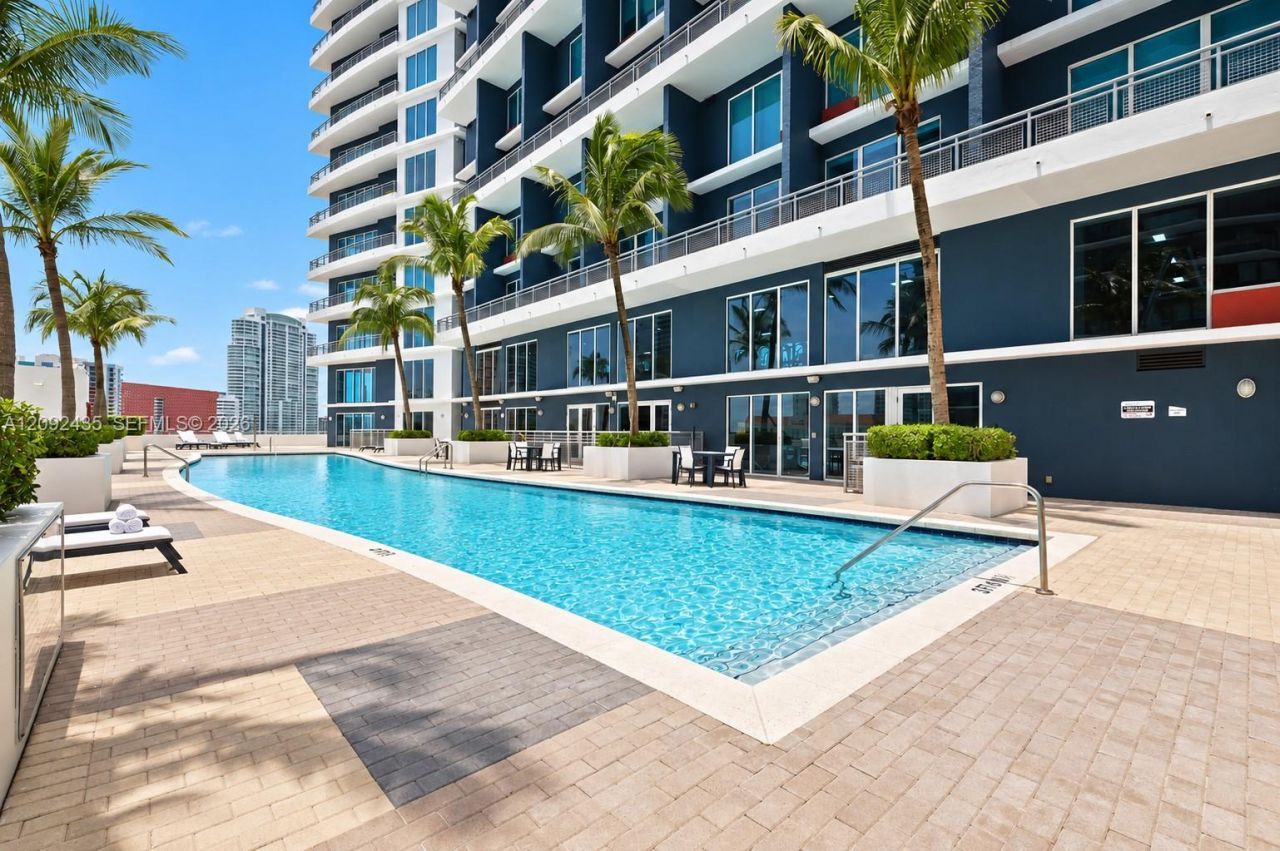 60 SW 13th St , Unit 4002, Miami, FL 33130 Photo