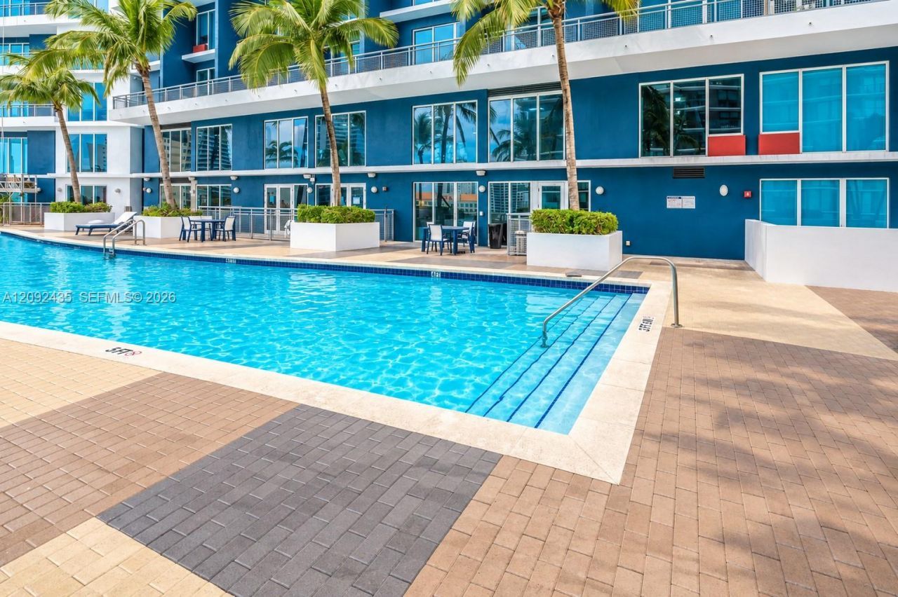 60 SW 13th St , Unit 4002, Miami, FL 33130 Photo