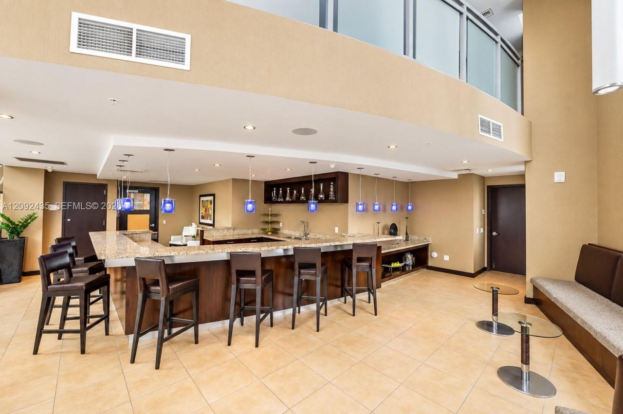 60 SW 13th St , Unit 4002, Miami, FL 33130 Photo