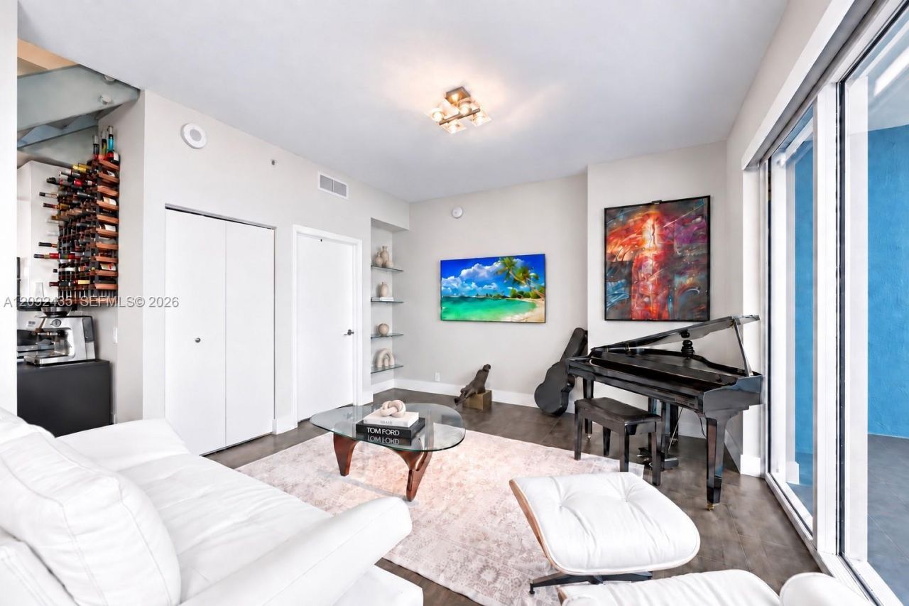 60 SW 13th St , Unit 4002, Miami, FL 33130 Photo