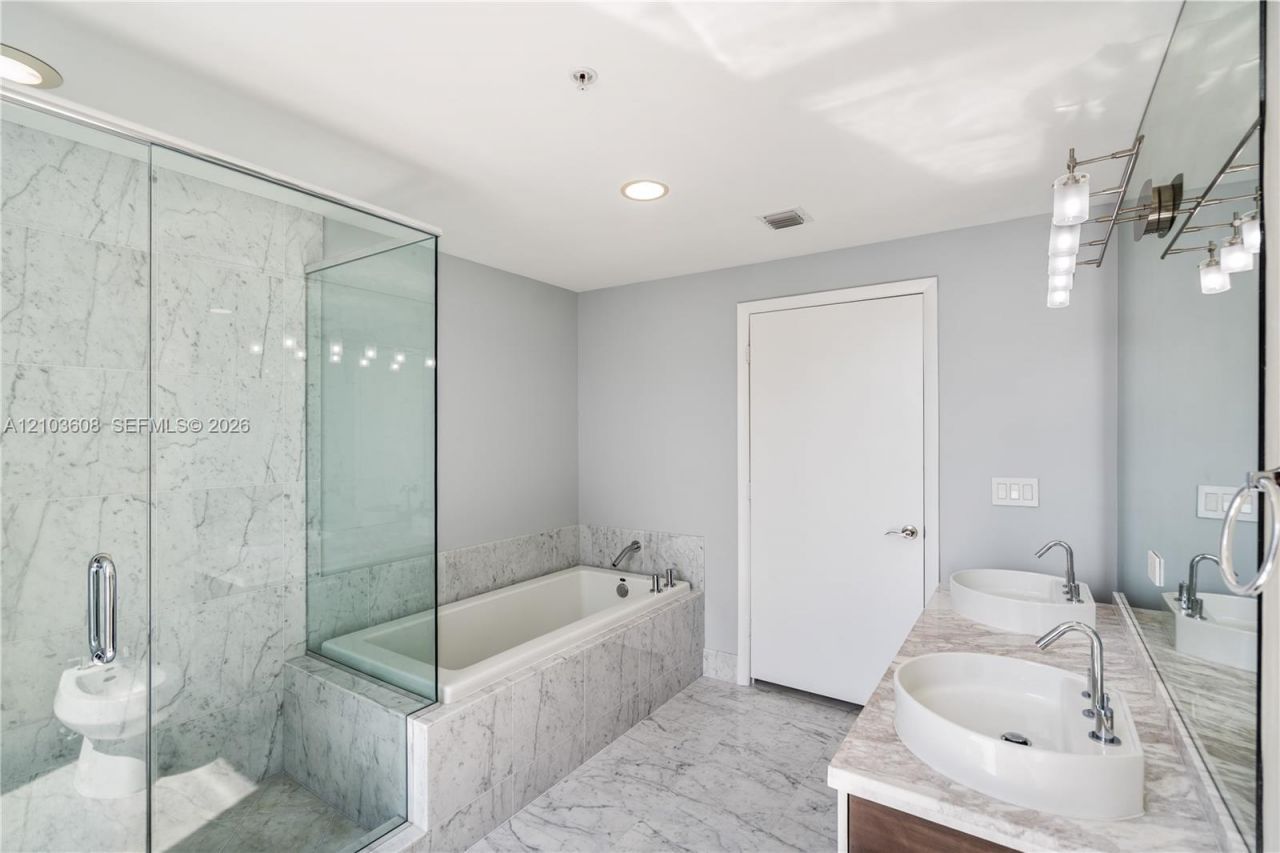 244 Biscayne Blvd, Unit 4308, Miami, FL 33132 Photo