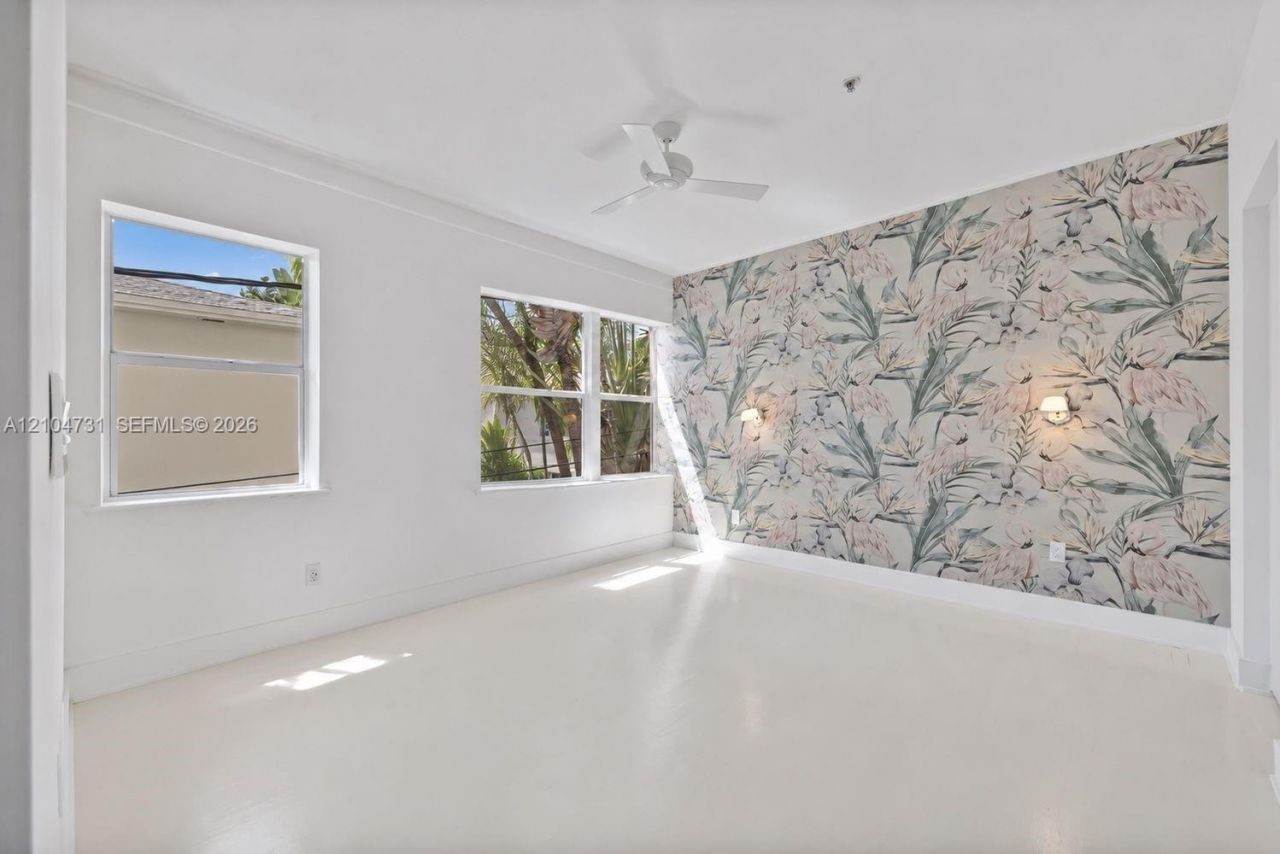 1521 Lenox Ave , Unit 206, Miami Beach, FL 33139 Photo