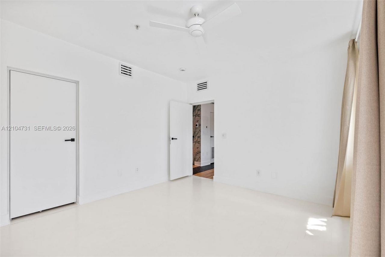 1521 Lenox Ave , Unit 206, Miami Beach, FL 33139 Photo