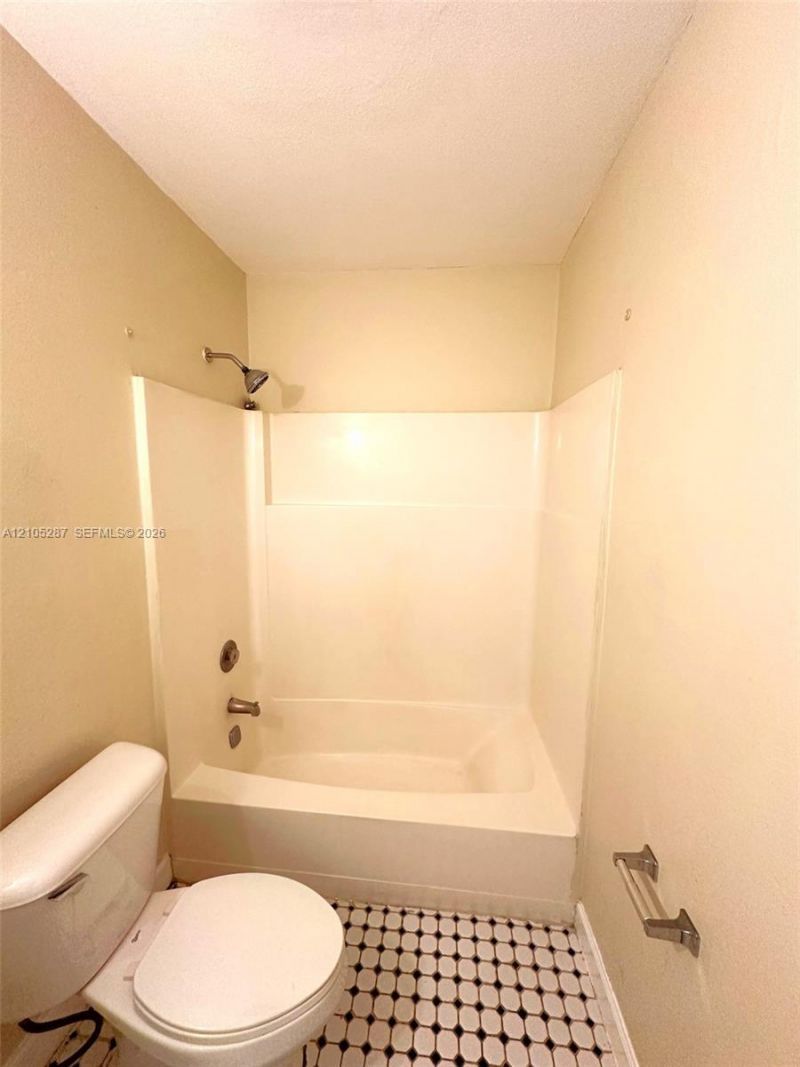 6731 Kingsmoor Way, Unit 6731, Miami Lakes, FL 33014 Photo