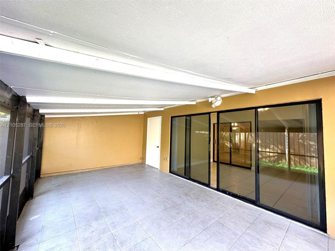 6731 Kingsmoor Way, Unit 6731, Miami Lakes, FL 33014 Photo