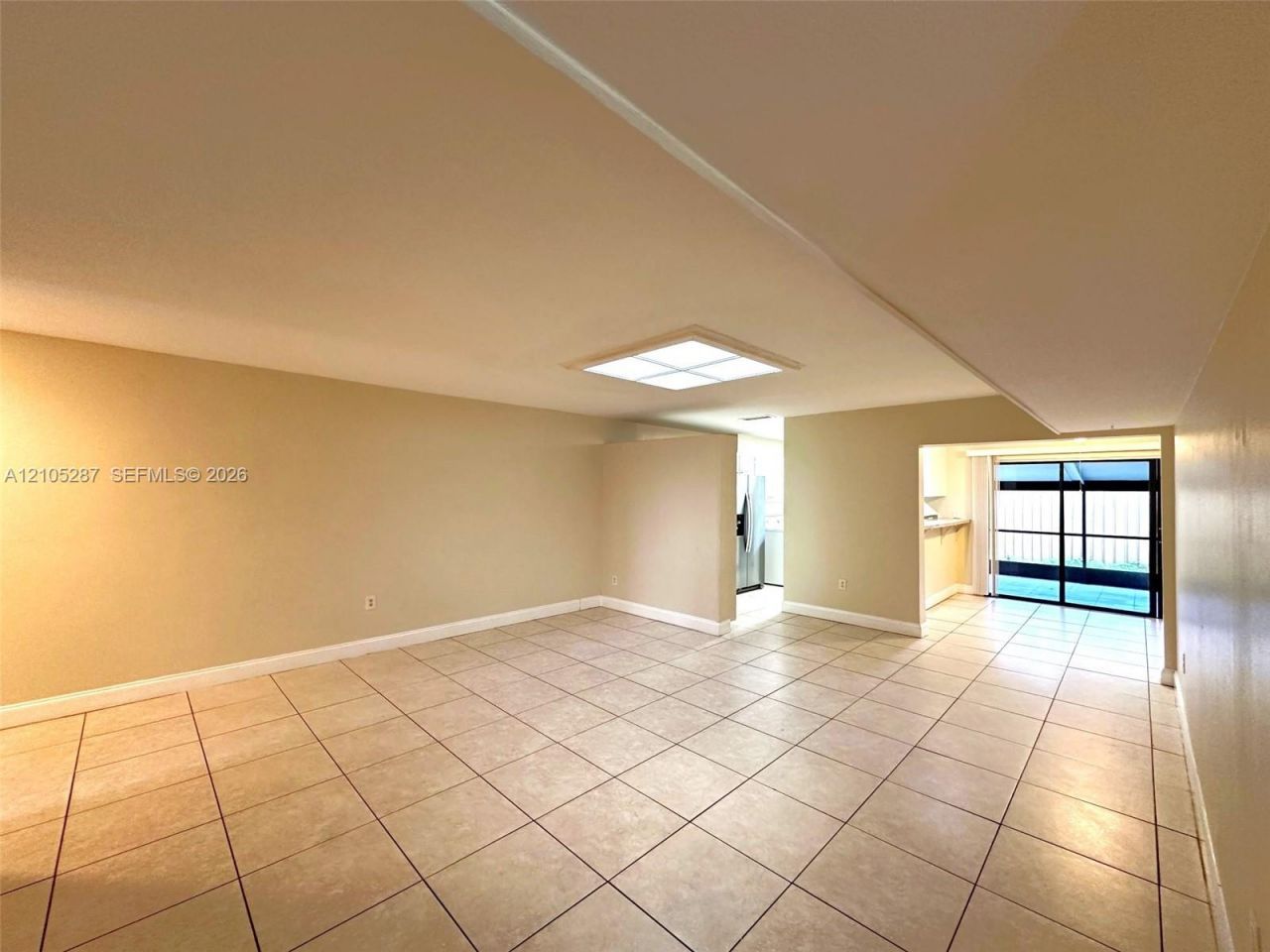 6731 Kingsmoor Way, Unit 6731, Miami Lakes, FL 33014 Photo