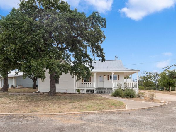 247 Sunday CIR, Fredericksburg, TX 78624