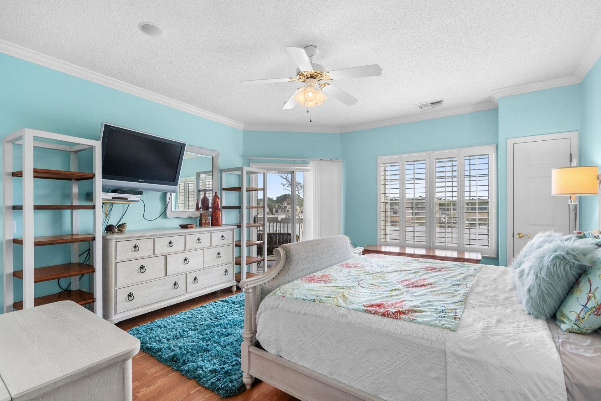 4425 Eastport Blvd.  Photo 20
