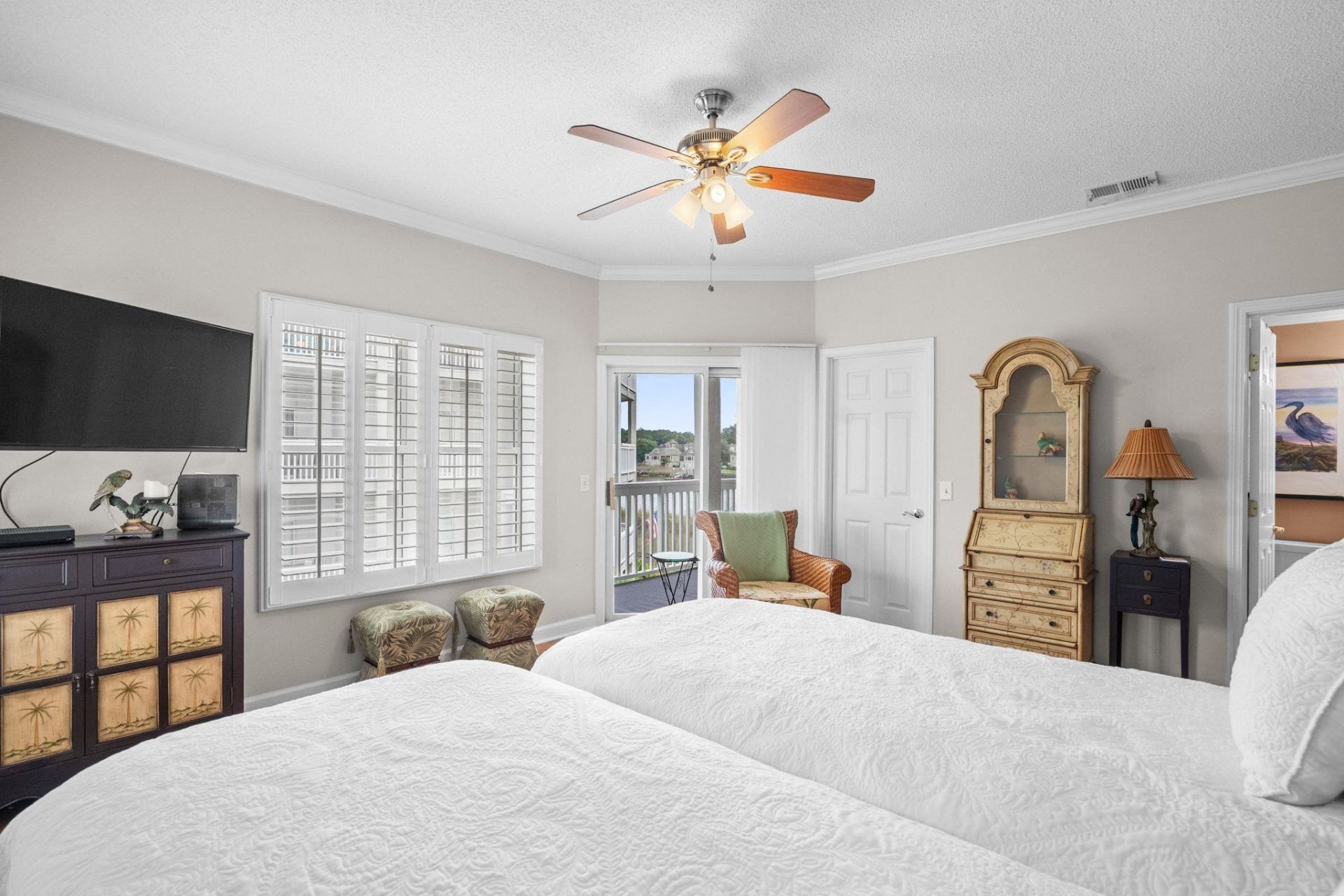 4425 Eastport Blvd.  Photo 26