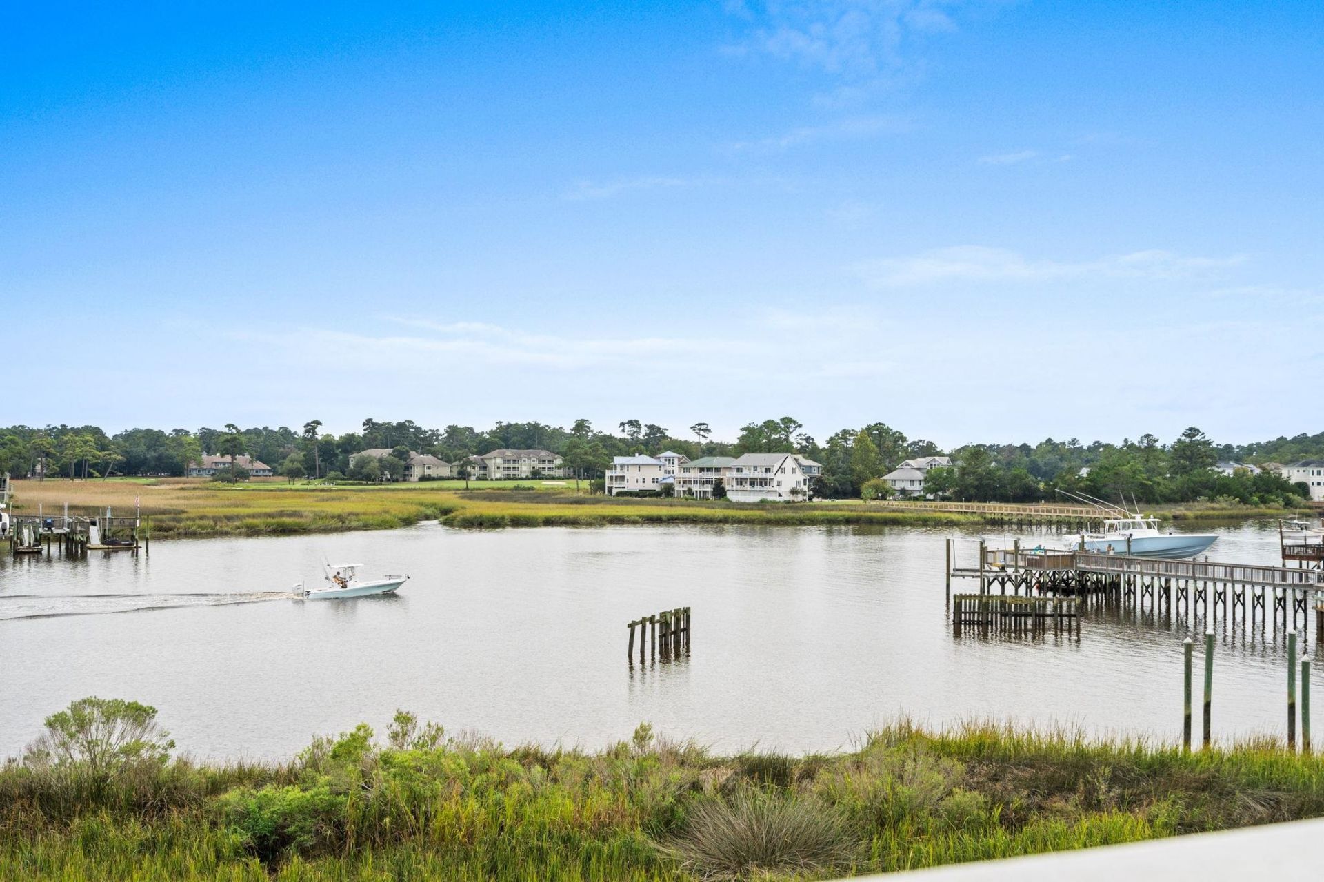 4425 Eastport Blvd.  Photo 44