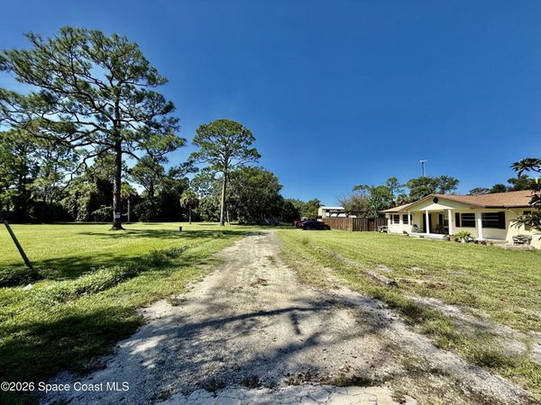 810 Kanawha Street , Cocoa, FL 32927