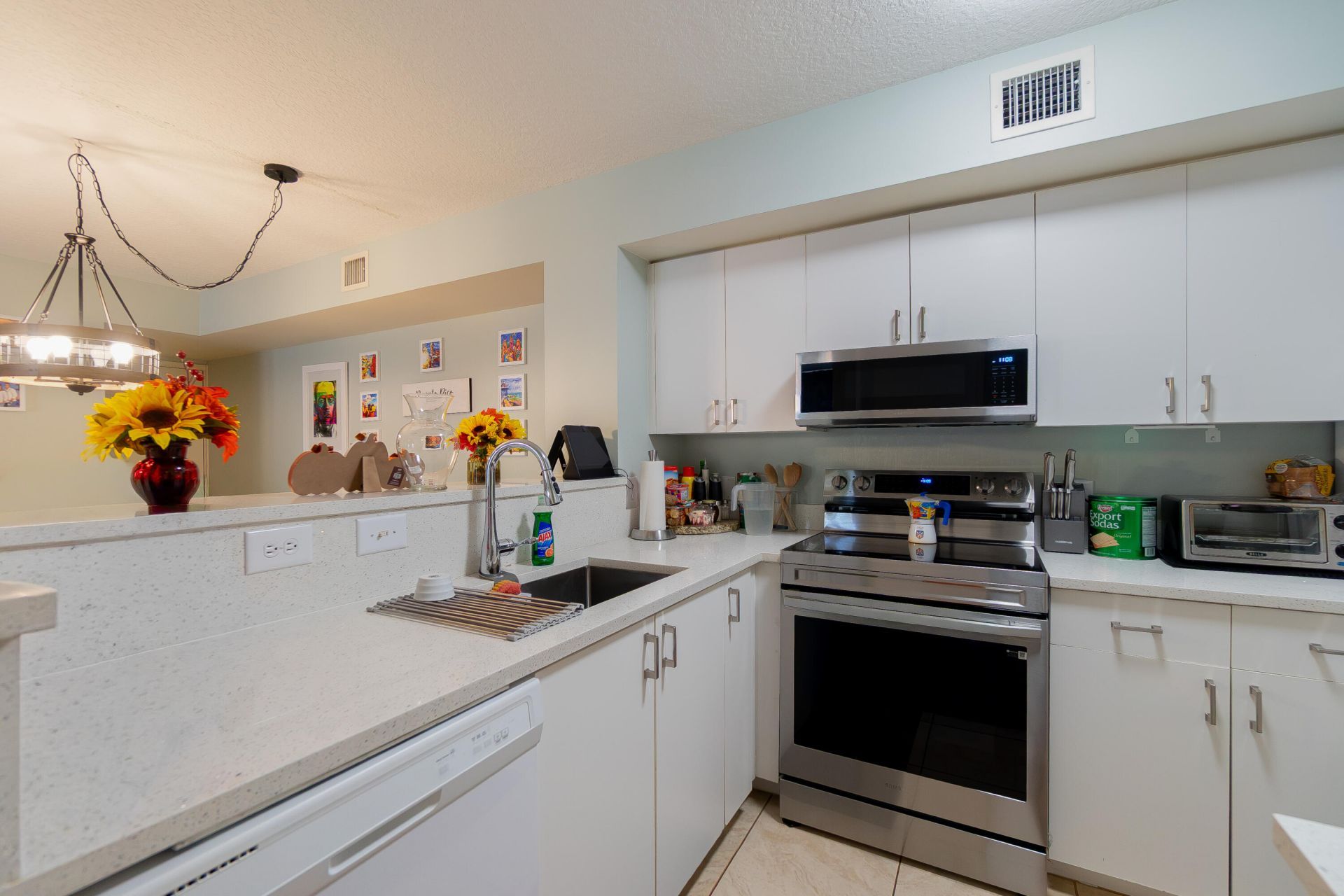 145 Yacht Club Way, Unit 109, Hypoluxo, FL 33462 Photo