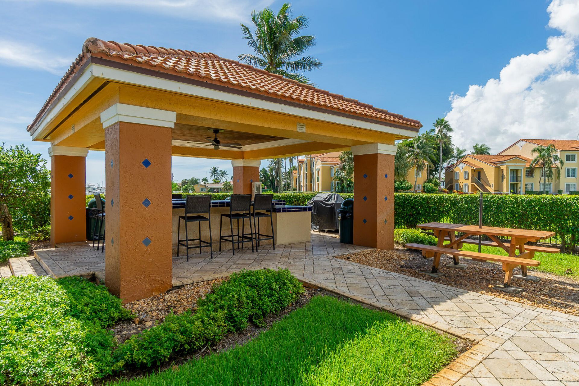 145 Yacht Club Way, Unit 109, Hypoluxo, FL 33462 Photo