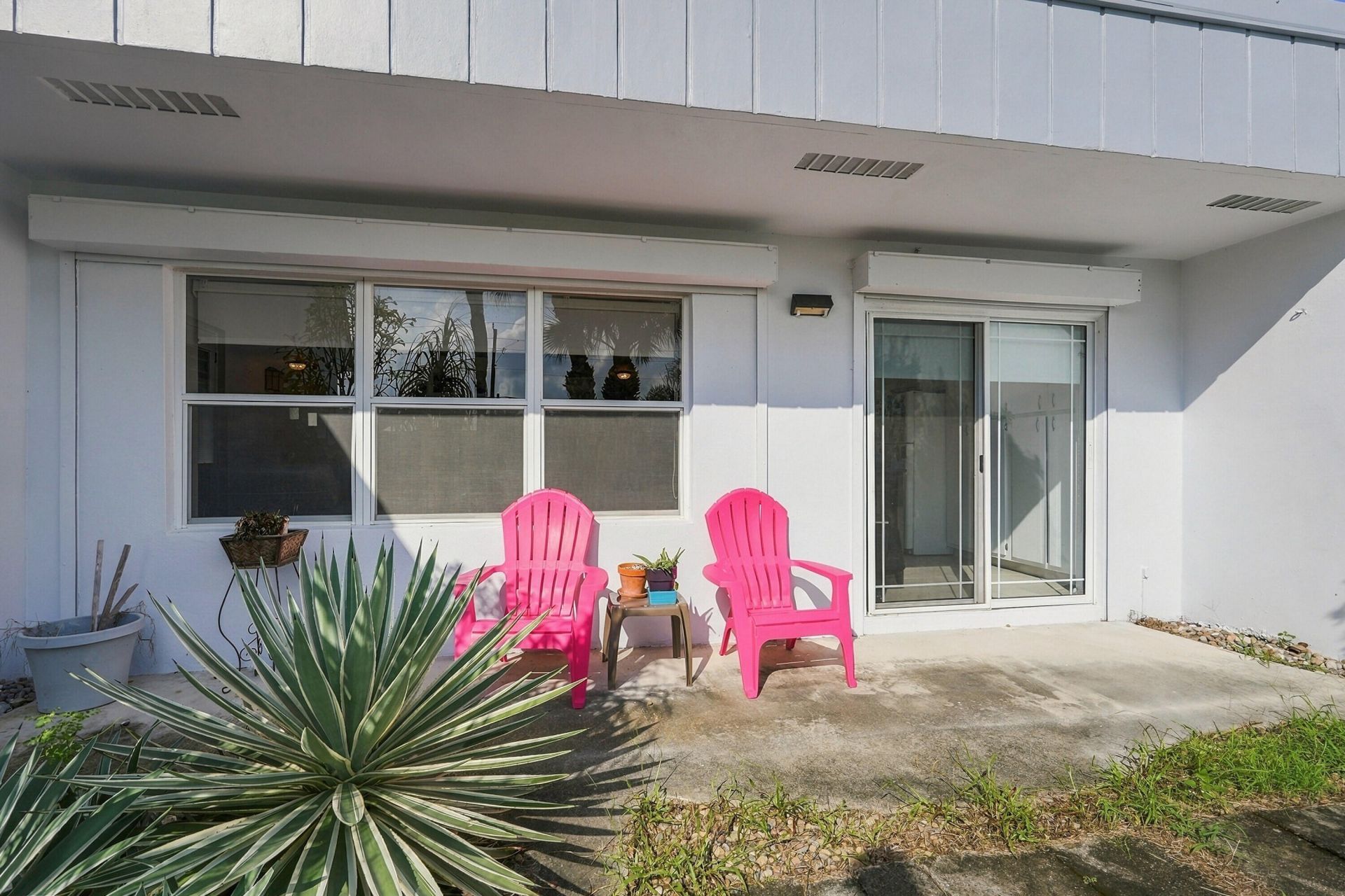 2886 Fernley Drive E, Unit 32, West Palm Beach, FL 33415 Photo