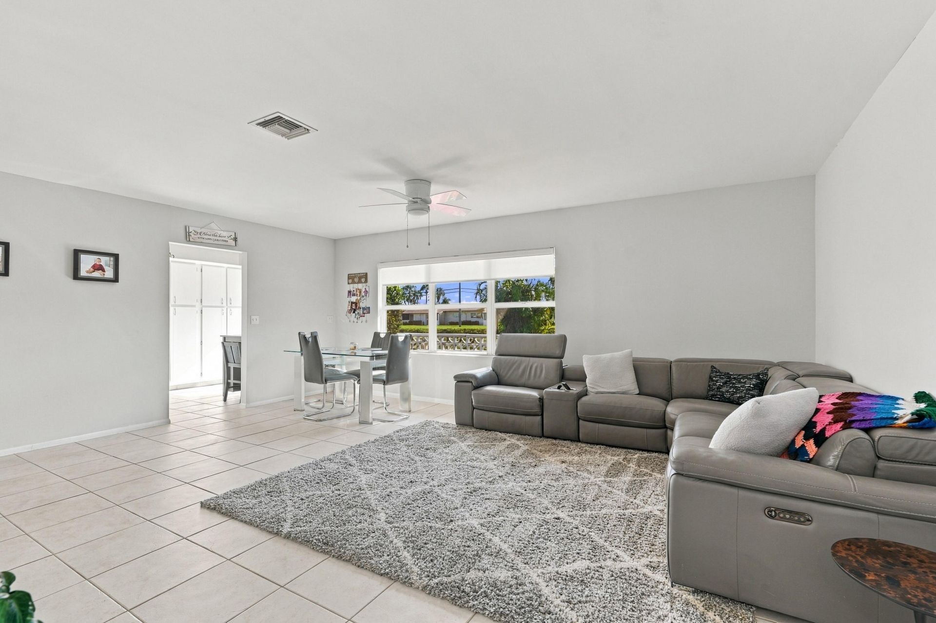 2886 Fernley Drive E, Unit 32, West Palm Beach, FL 33415 Photo
