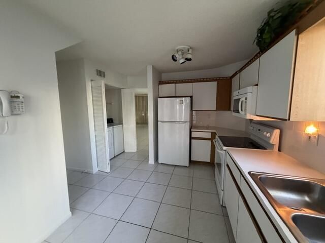 9770 Nickels Boulevard, Unit 404, Boynton Beach, FL 33436 Photo