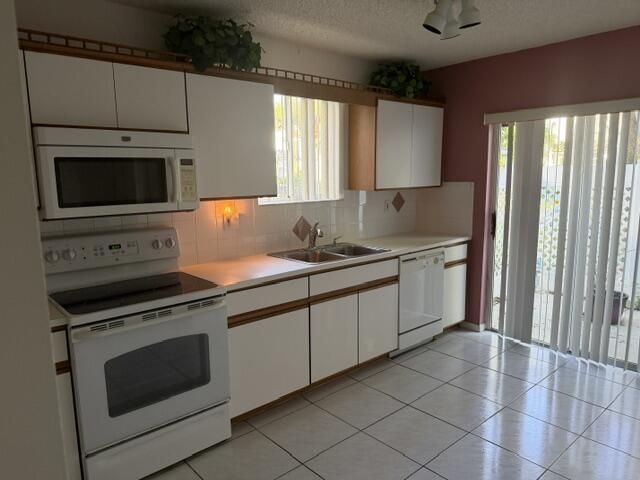 9770 Nickels Boulevard, Unit 404, Boynton Beach, FL 33436 Photo